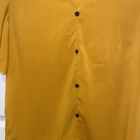 SHEIN blouse - Picture 4 of 7